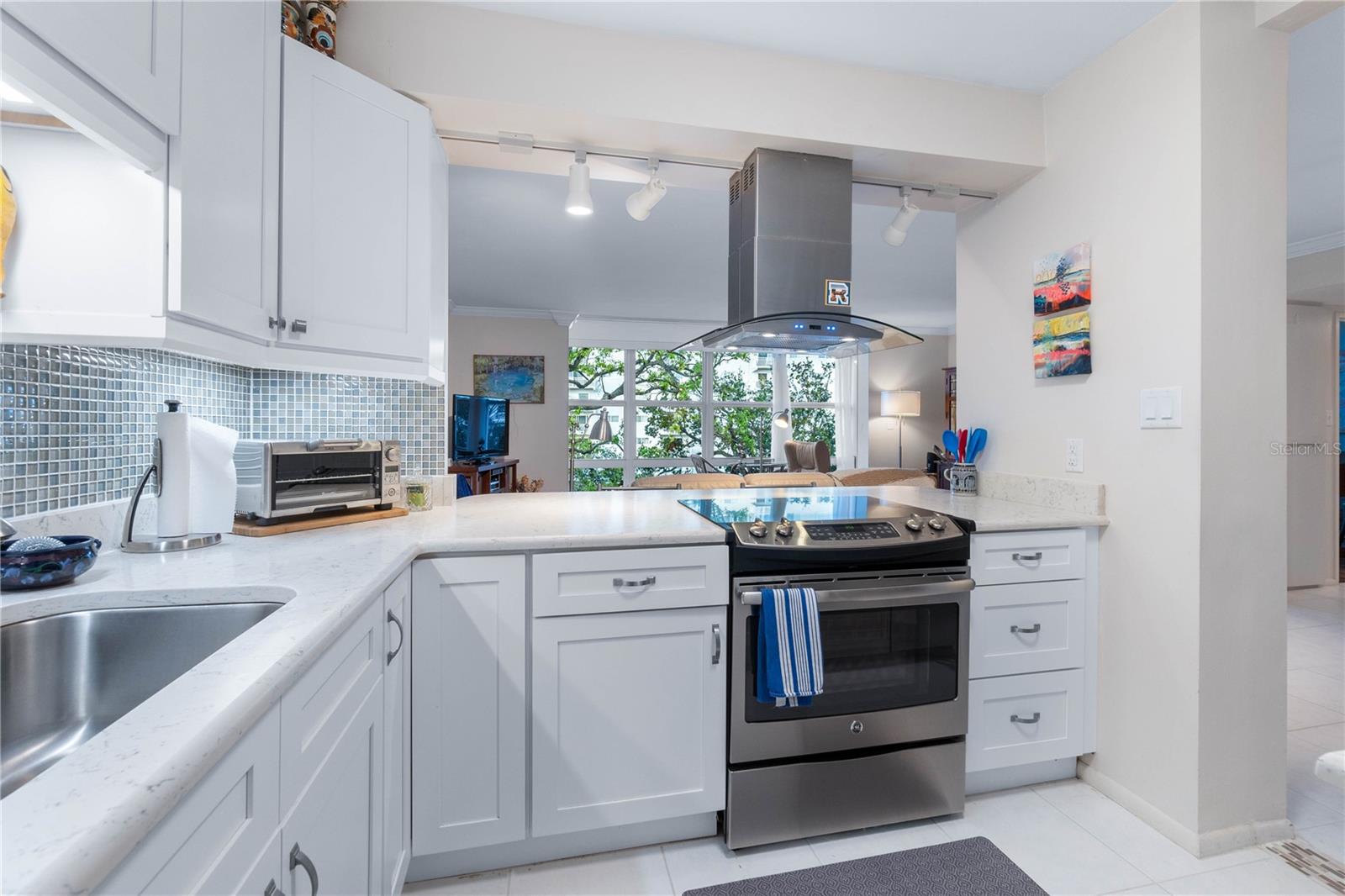 1224 S PENINSULA DR #422