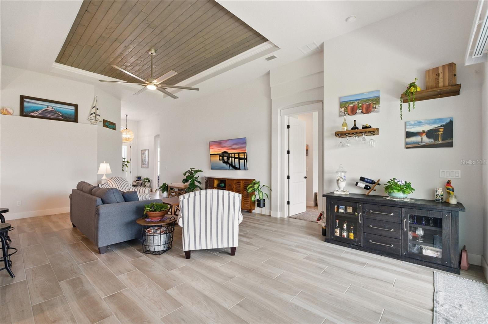 5 DEL PALMA DR