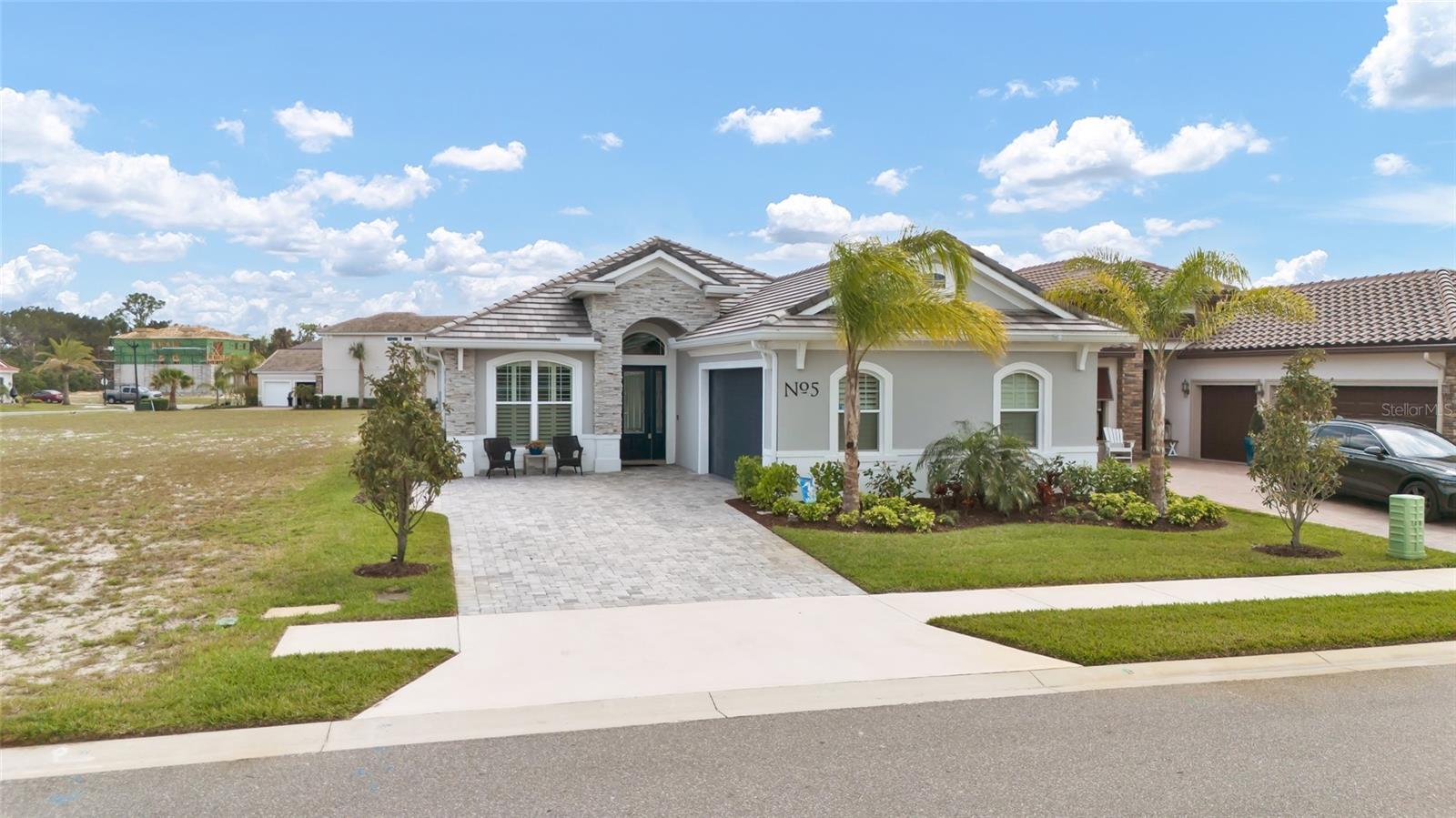5 DEL PALMA DR