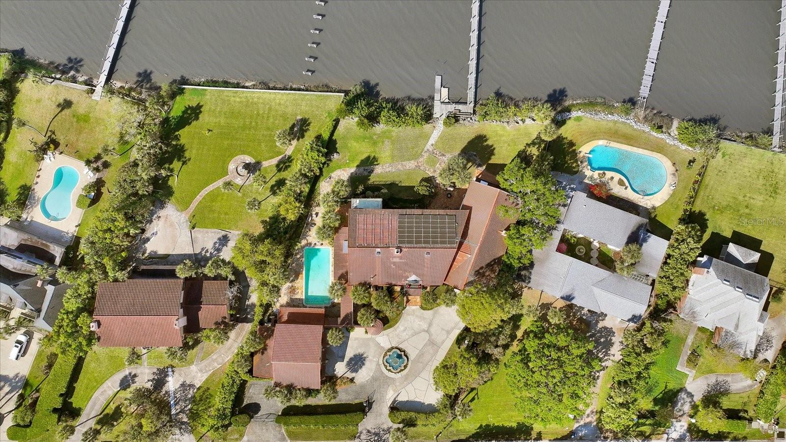 1010 JOHN ANDERSON DR