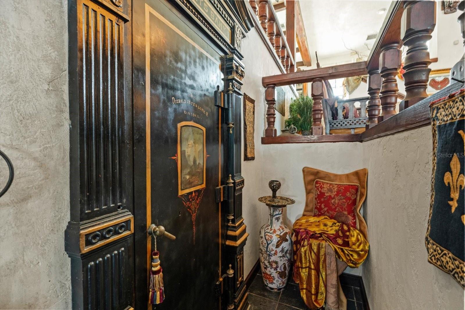 1010 JOHN ANDERSON DR