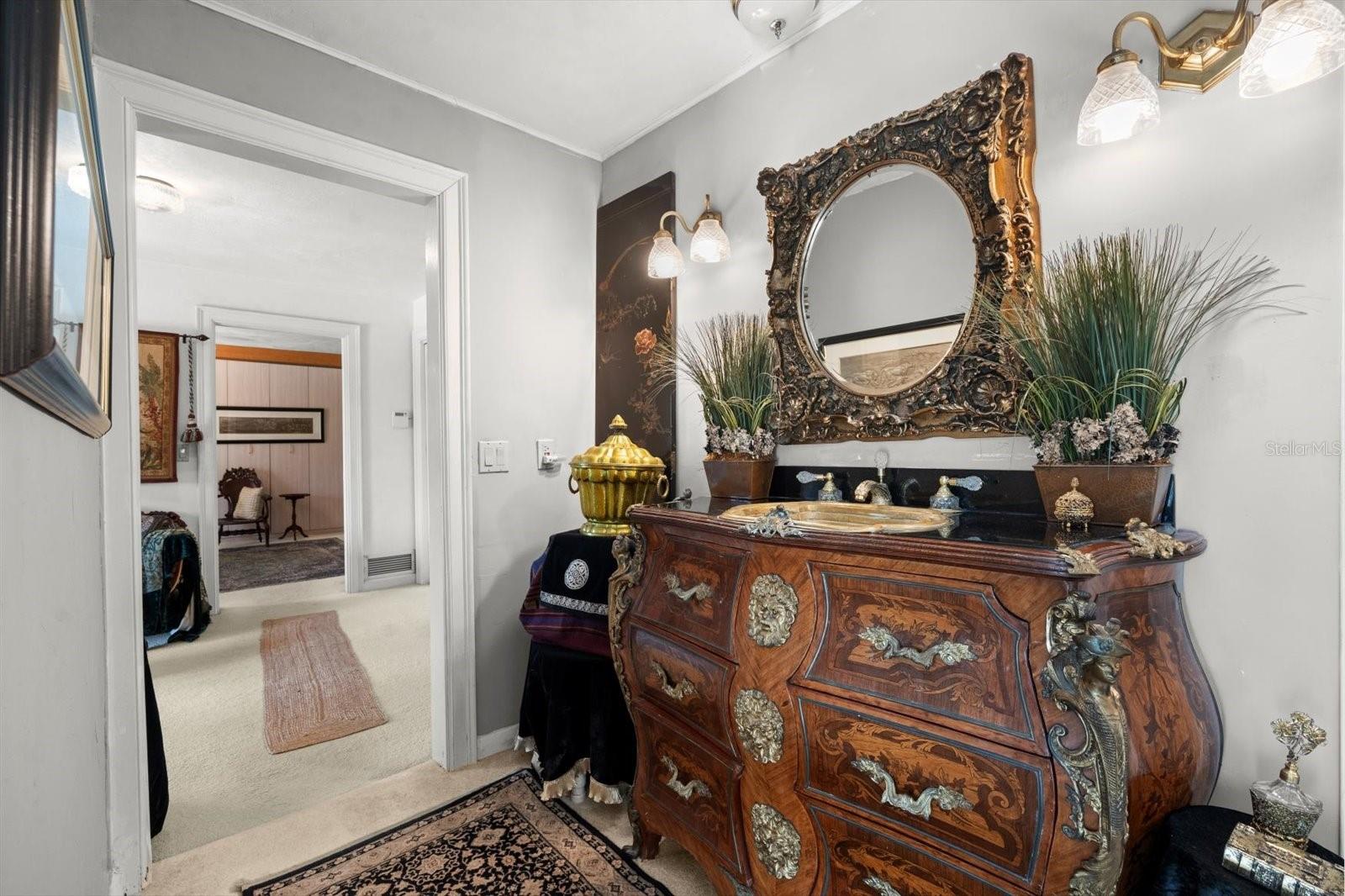 1010 JOHN ANDERSON DR