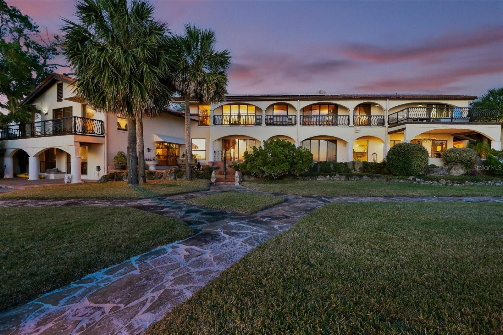 1010 JOHN ANDERSON DR