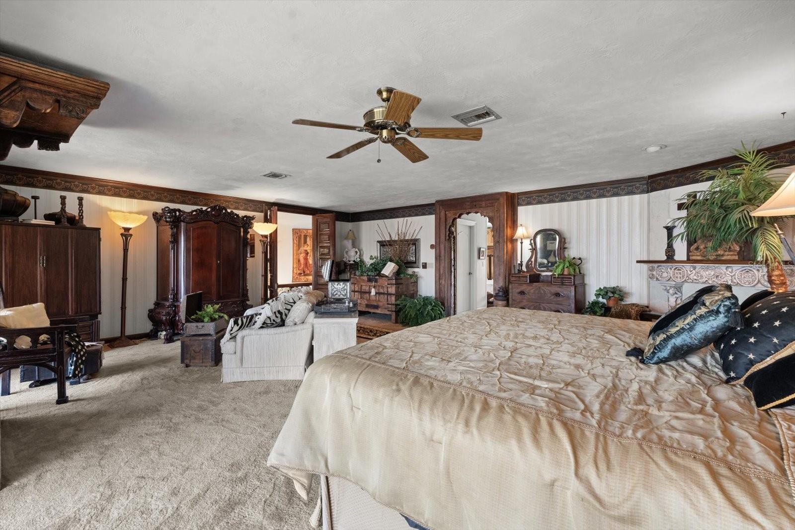 1010 JOHN ANDERSON DR