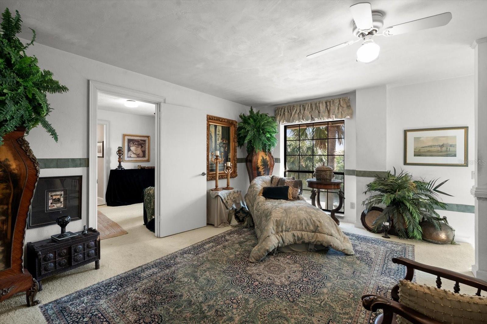 1010 JOHN ANDERSON DR