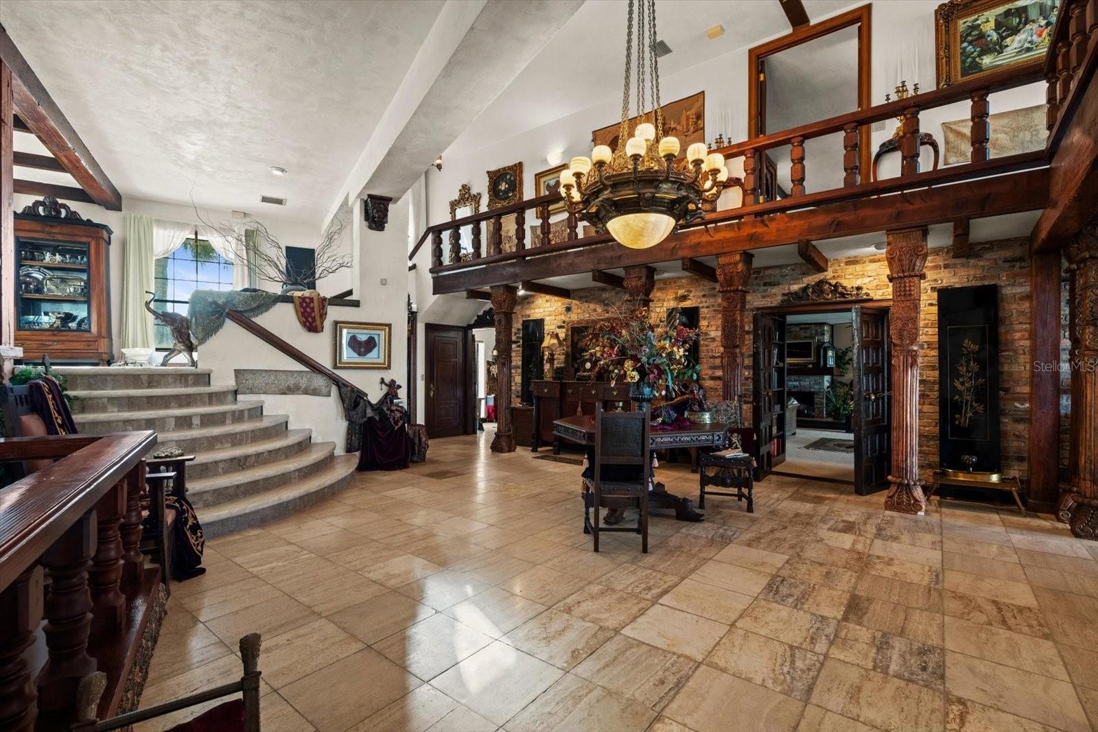 1010 JOHN ANDERSON DR