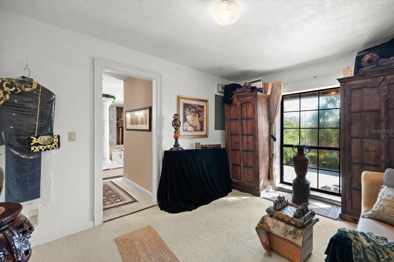 1010 JOHN ANDERSON DR