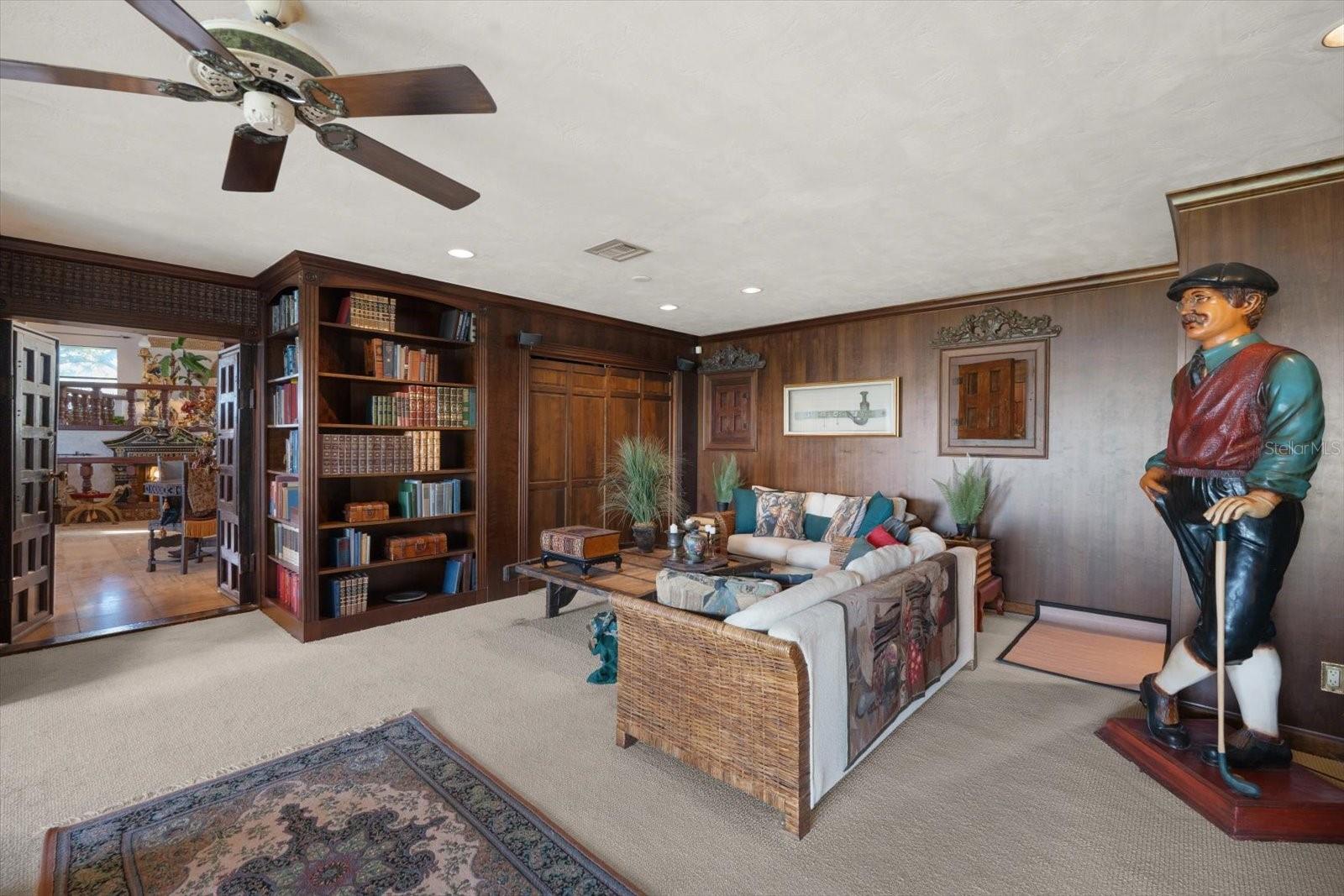 1010 JOHN ANDERSON DR