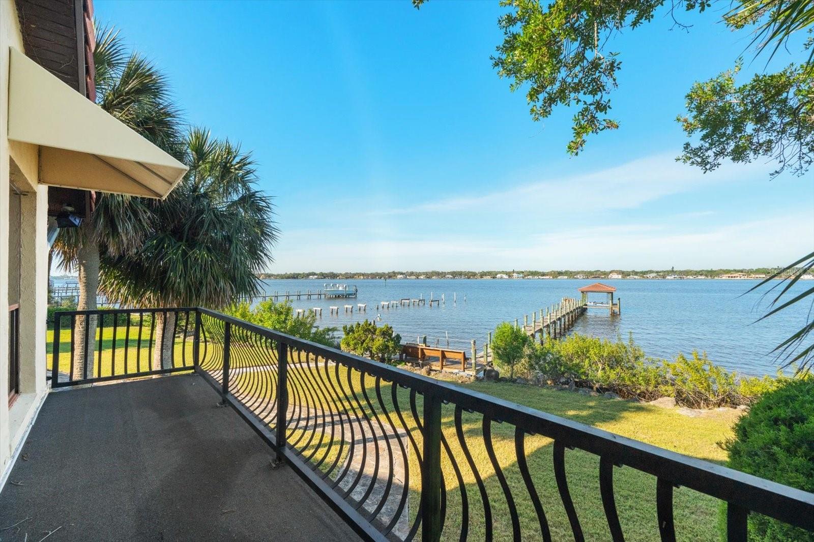 1010 JOHN ANDERSON DR