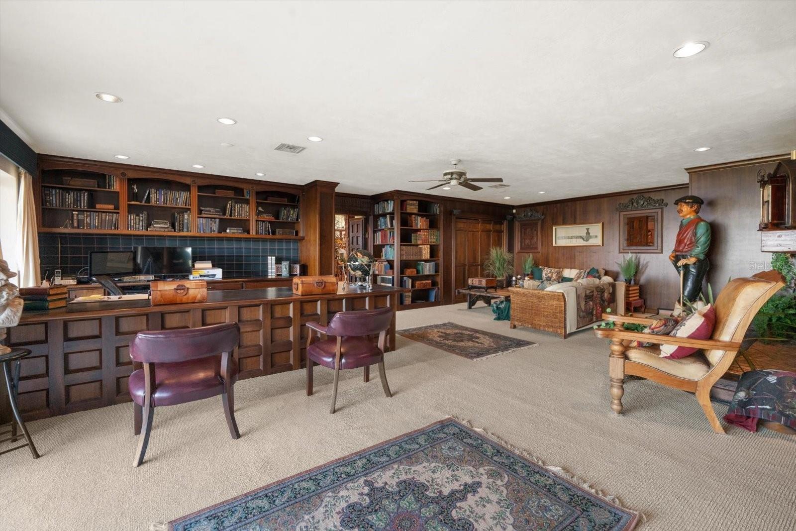 1010 JOHN ANDERSON DR