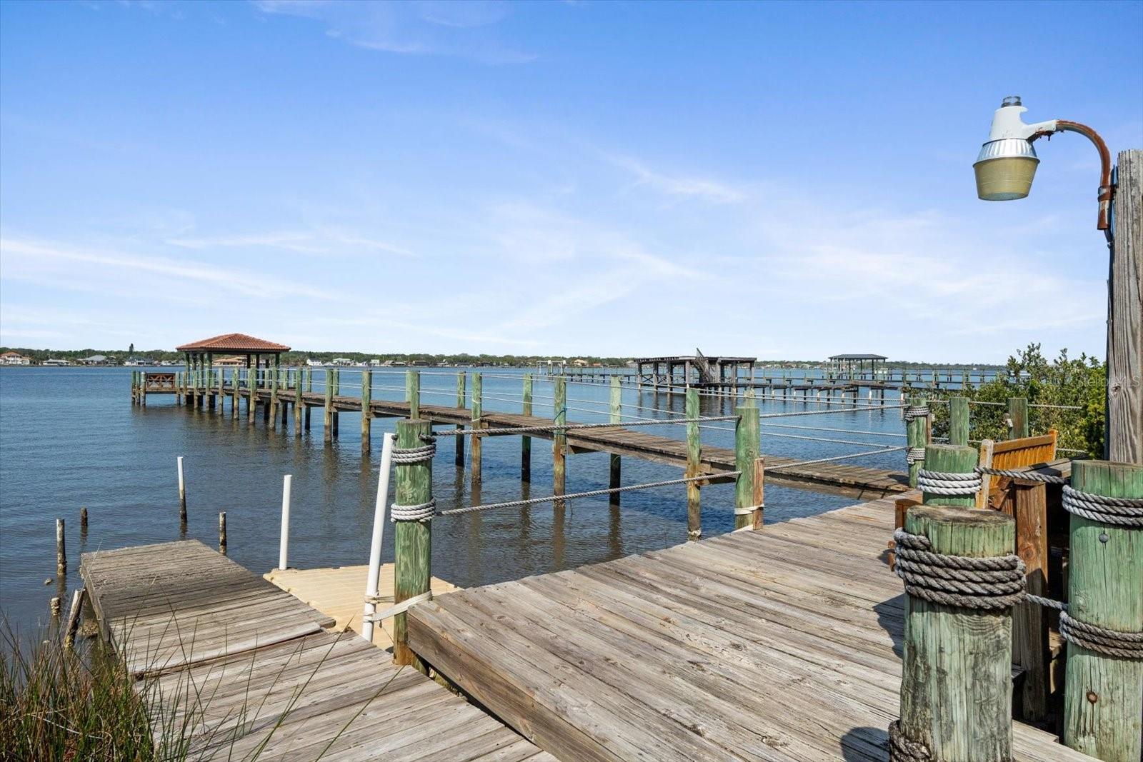 1010 JOHN ANDERSON DR