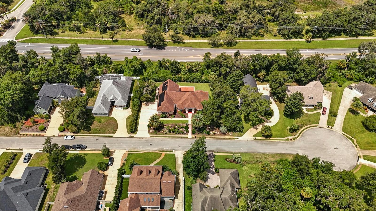8 IVEY LN