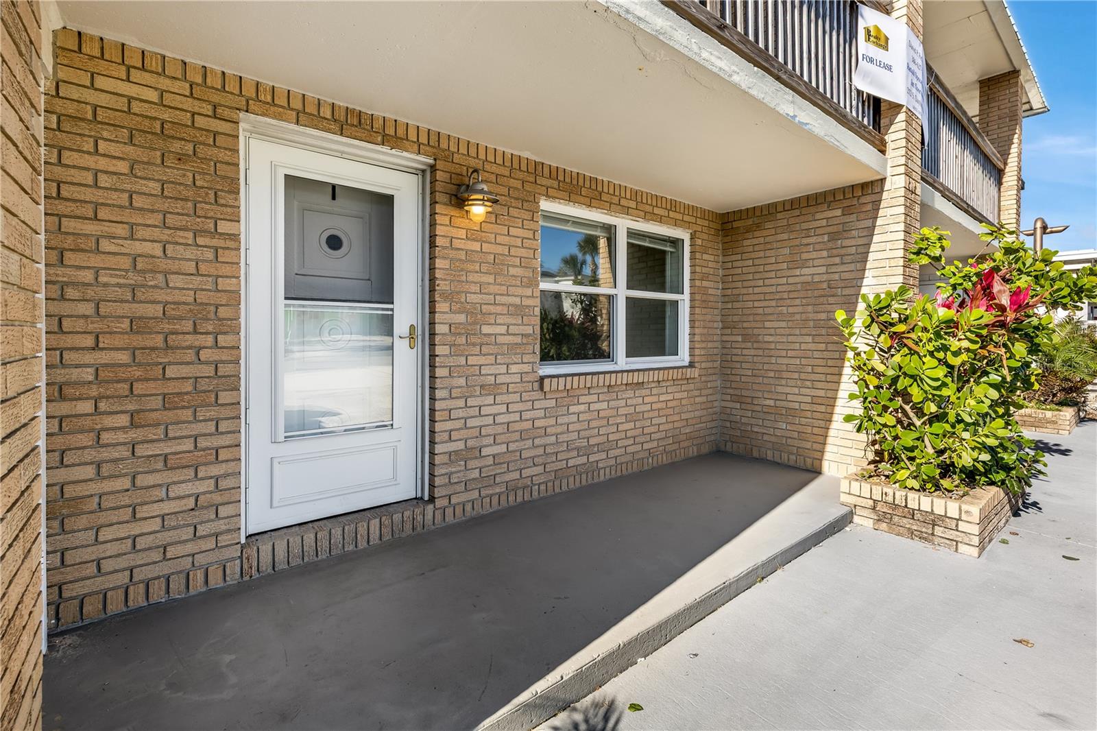 212 S DAYTONA AVE #1