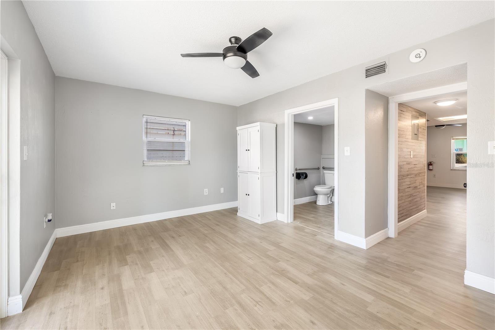 212 S DAYTONA AVE #2