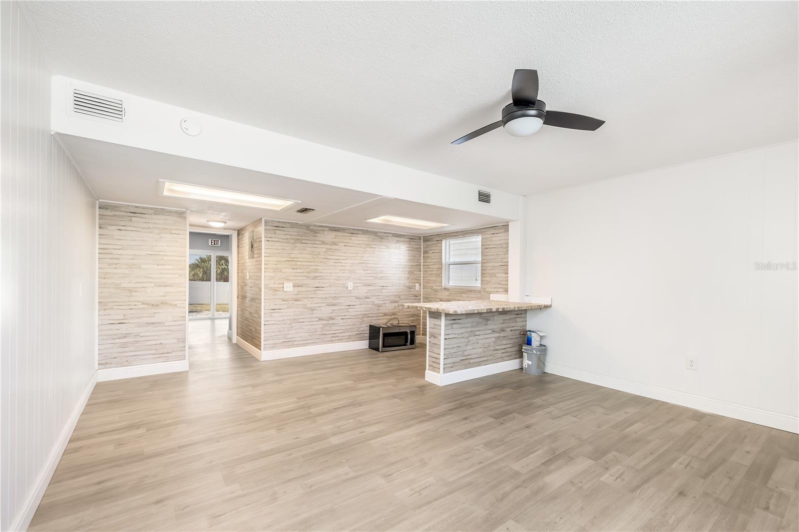 212 S DAYTONA AVE #2