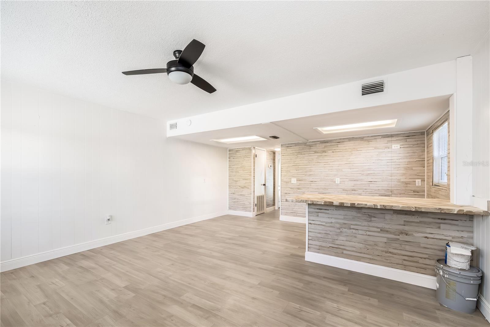 212 S DAYTONA AVE #2