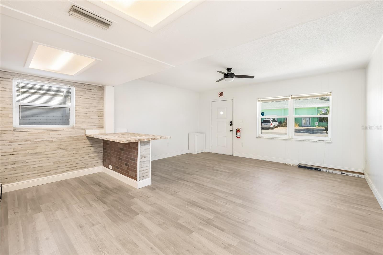 212 S DAYTONA AVE #2