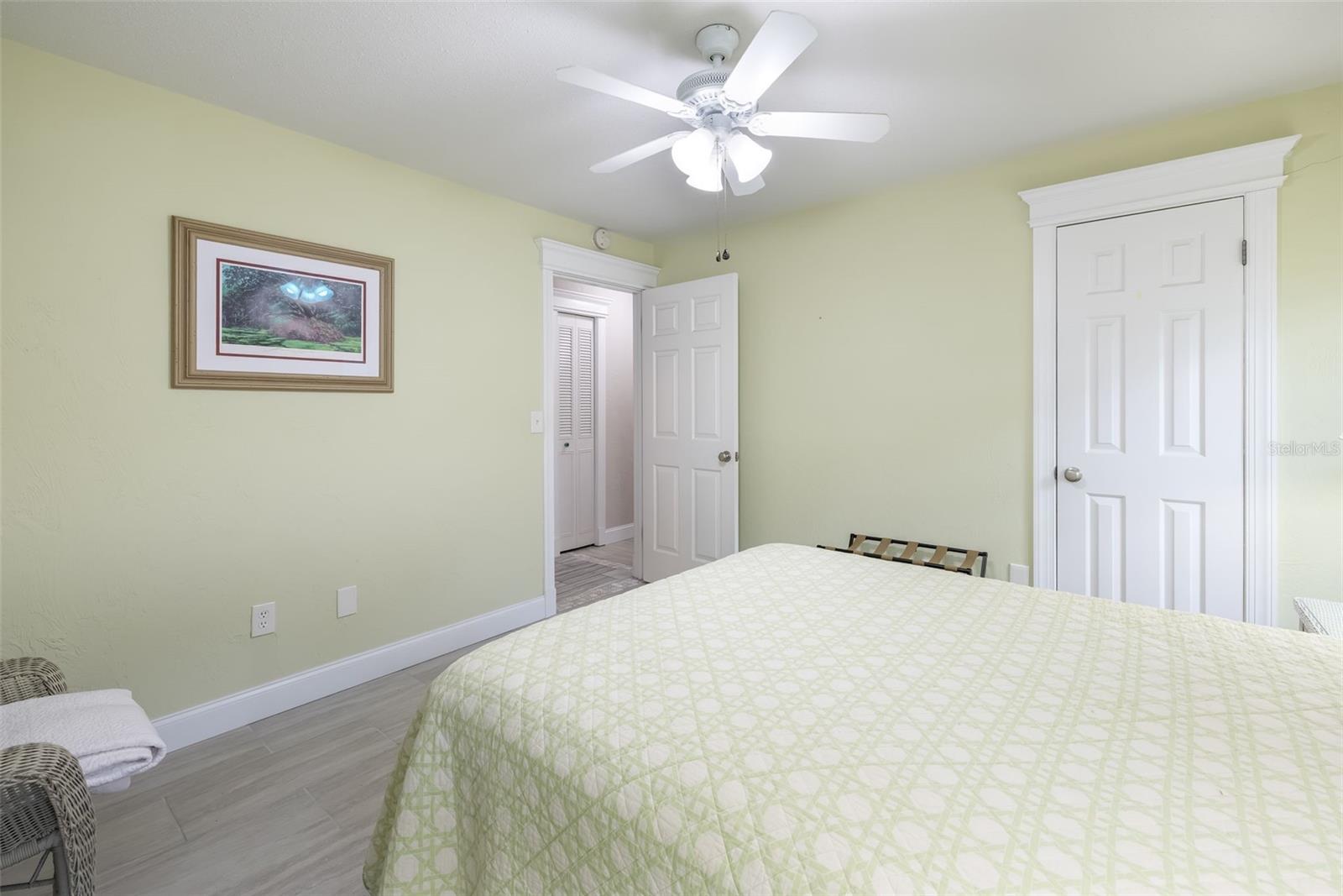 8 COURTNEY PL