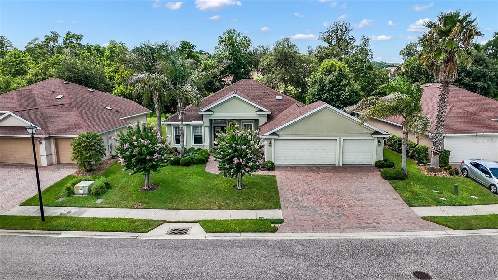 15 ARENA LAKE DR