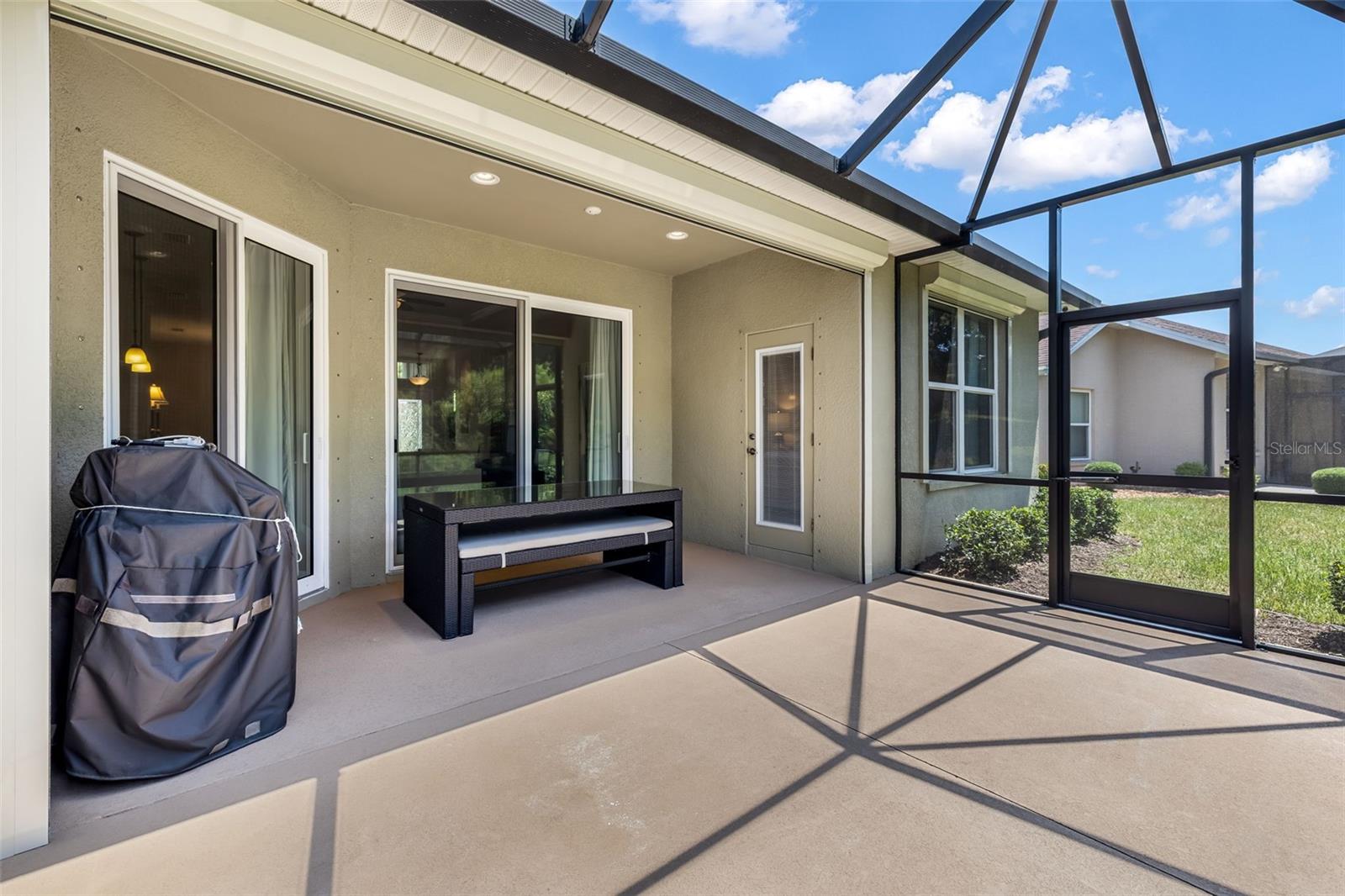 15 ARENA LAKE DR
