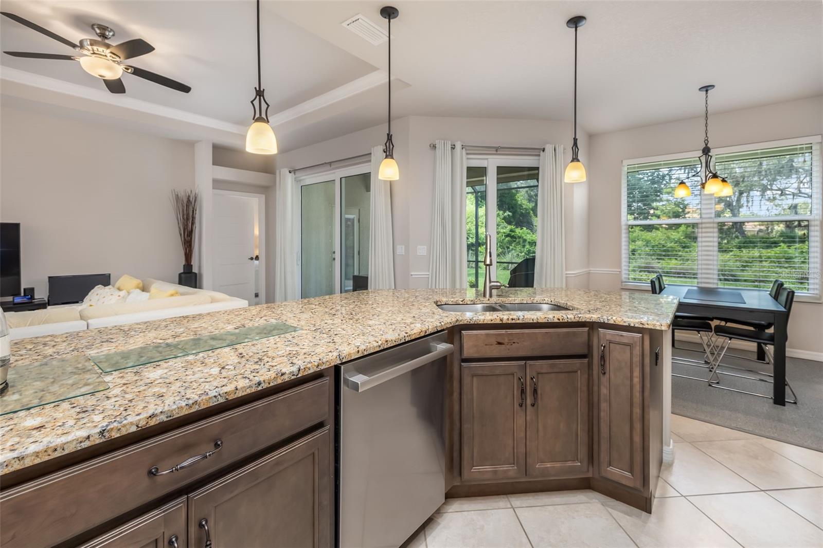 15 ARENA LAKE DR