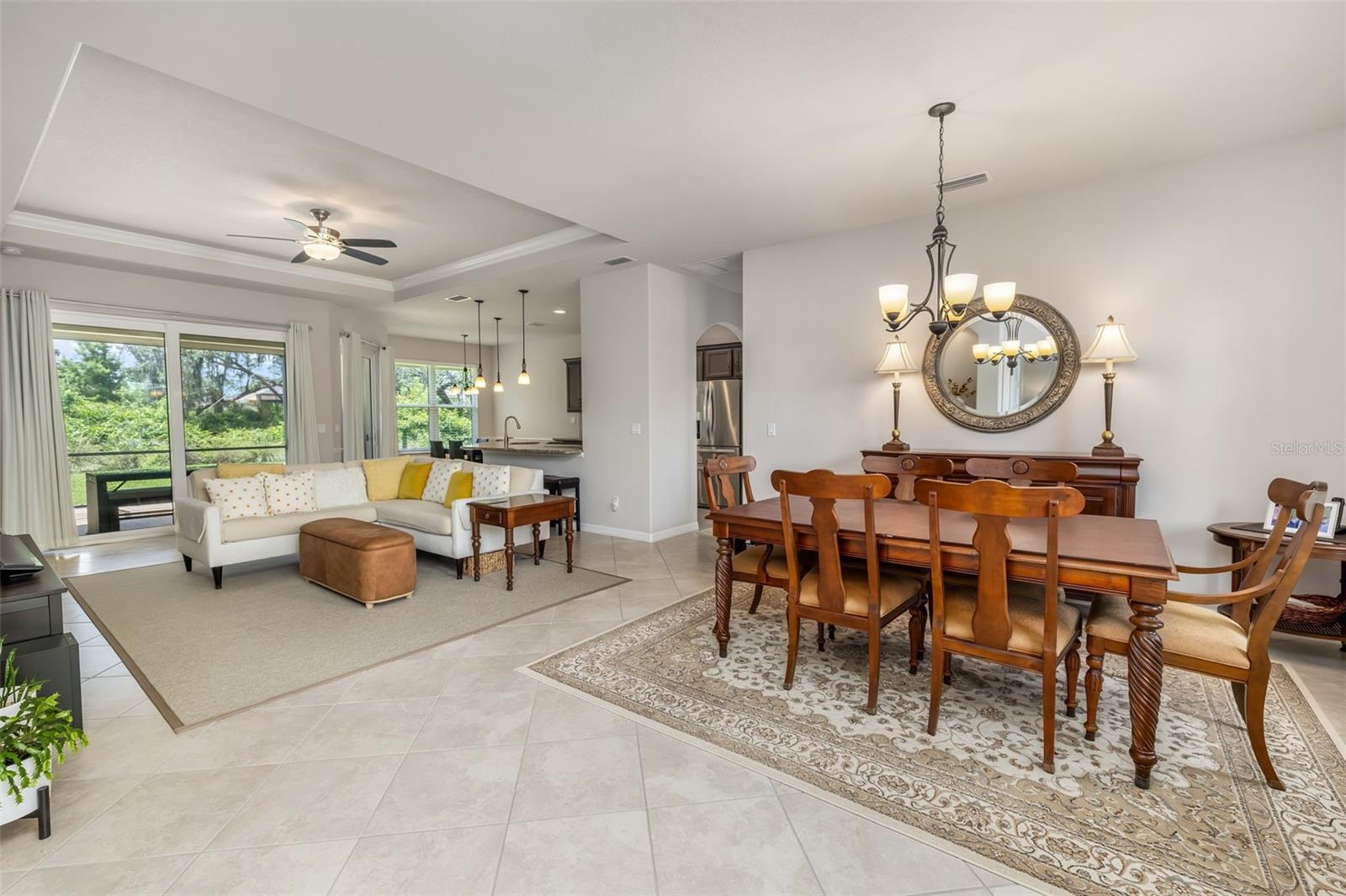 15 ARENA LAKE DR