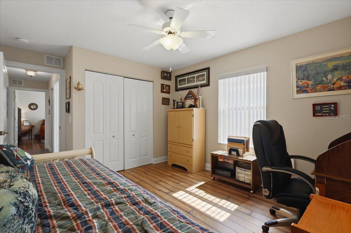 13 BAYSIDE DR