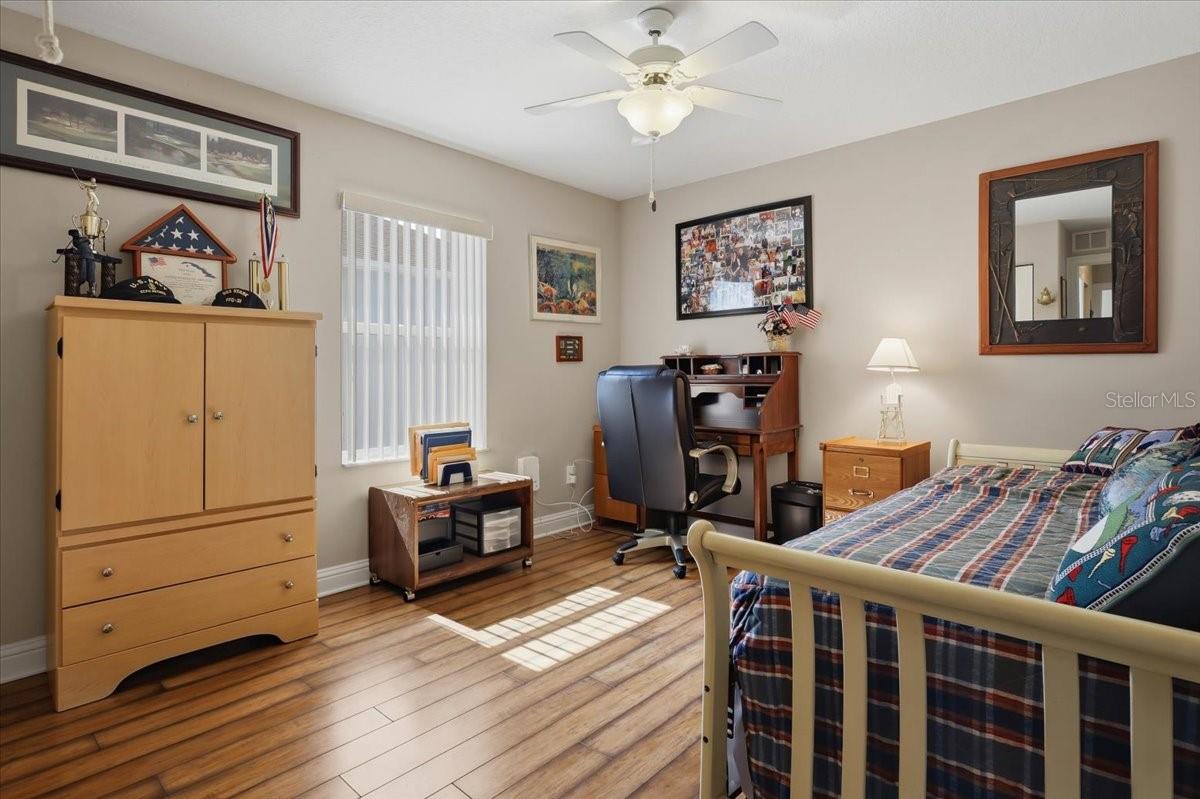 13 BAYSIDE DR