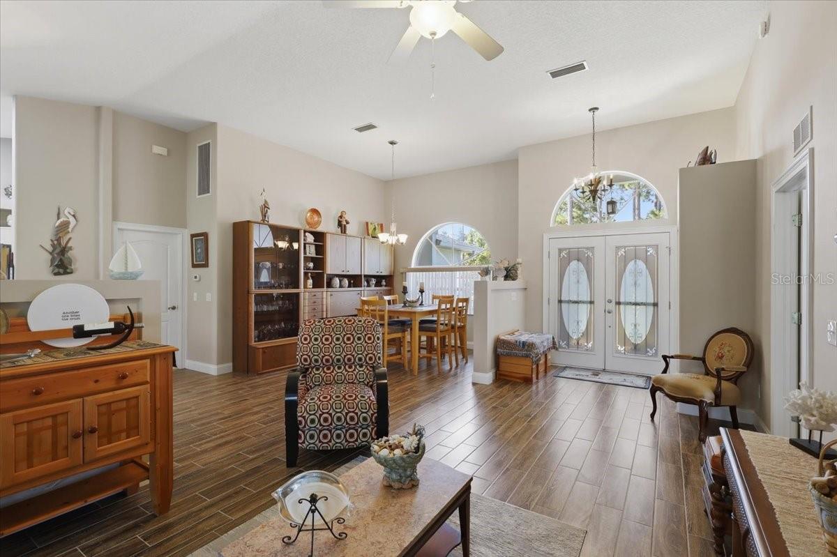 13 BAYSIDE DR