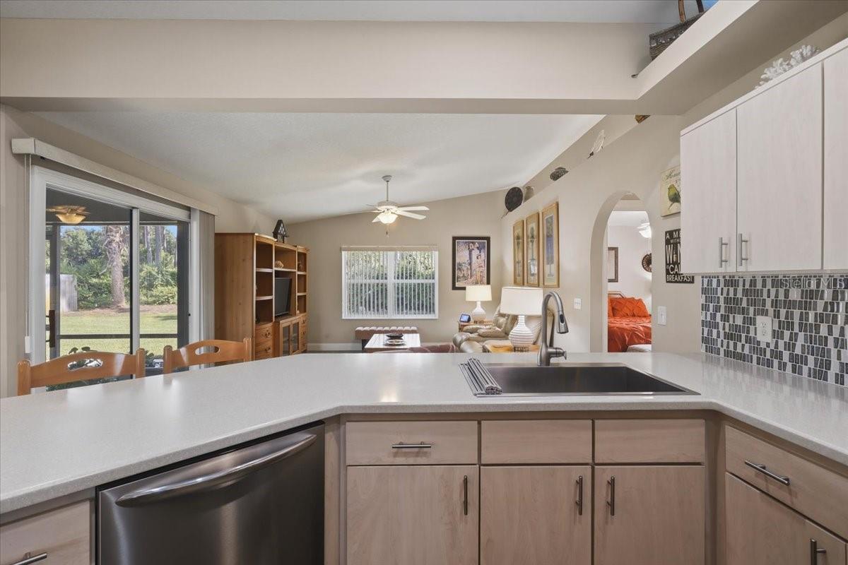 13 BAYSIDE DR