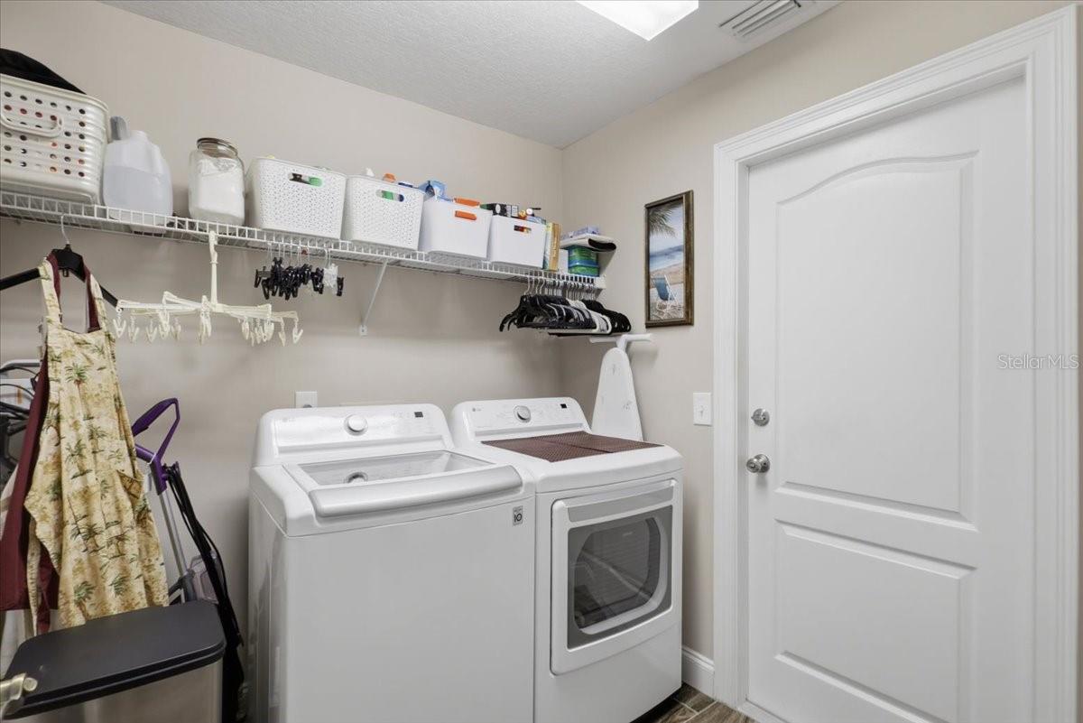 13 BAYSIDE DR