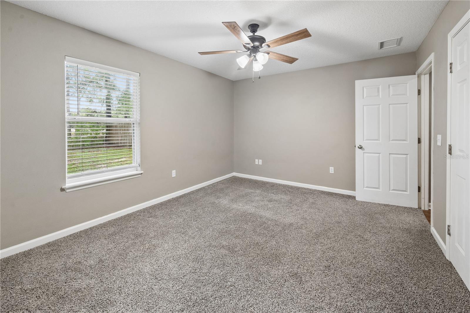 226 BRADFORD DR