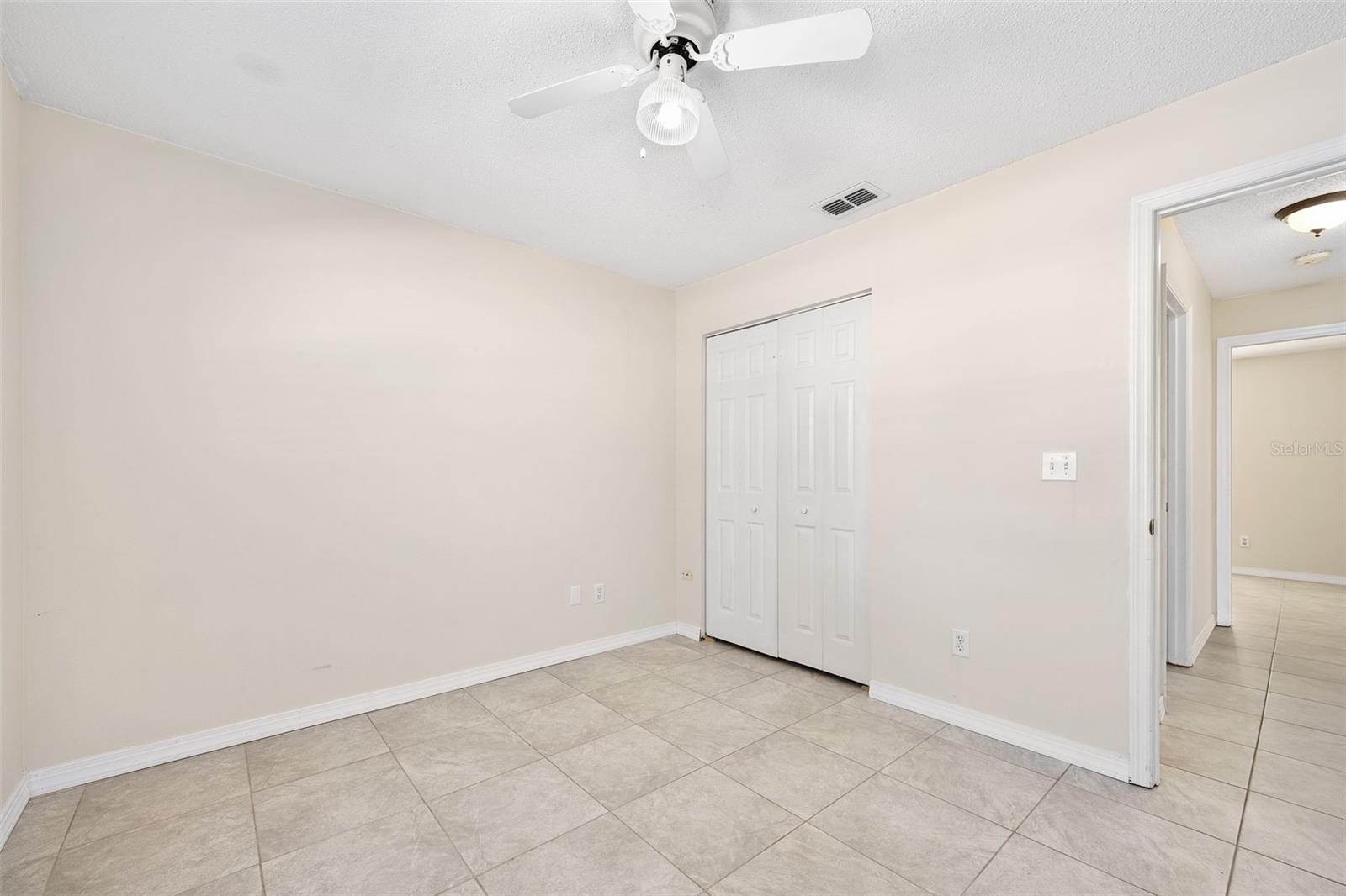 84 RAEMOOR DR