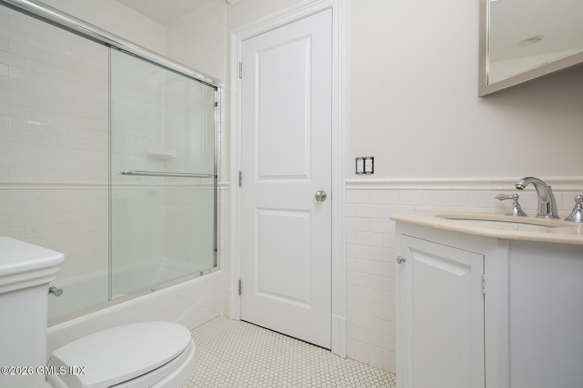 146 E Elm Street B
