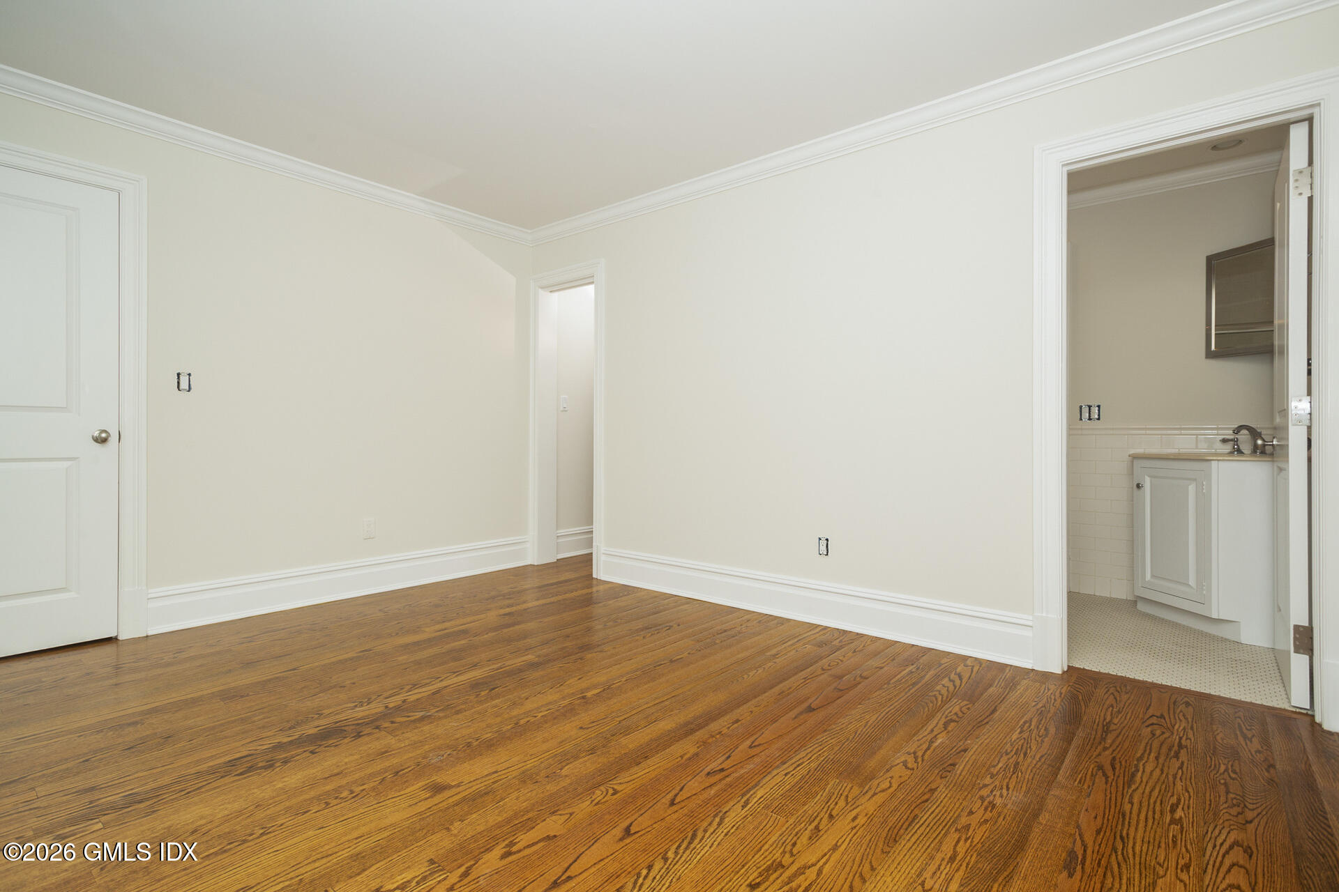 146 E Elm Street B