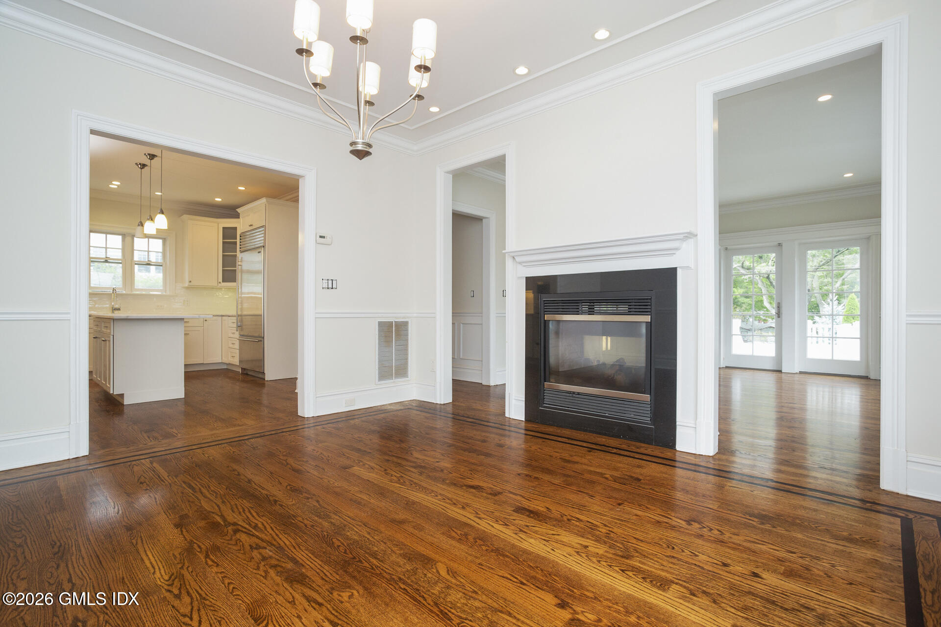 146 E Elm Street B