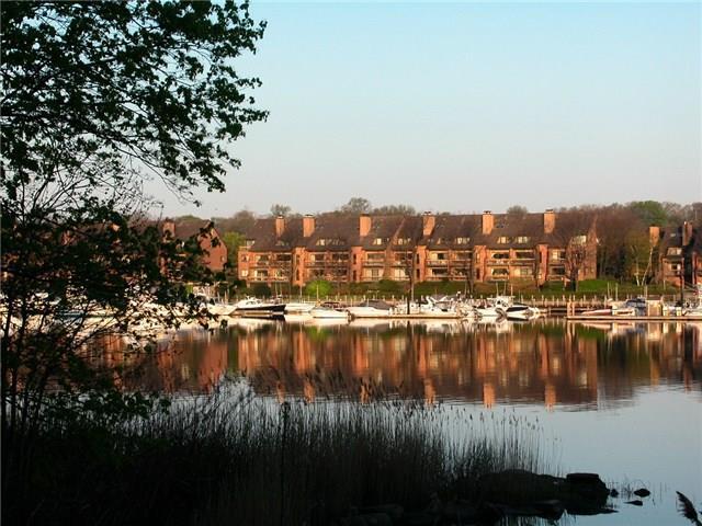 15 River Road 210
