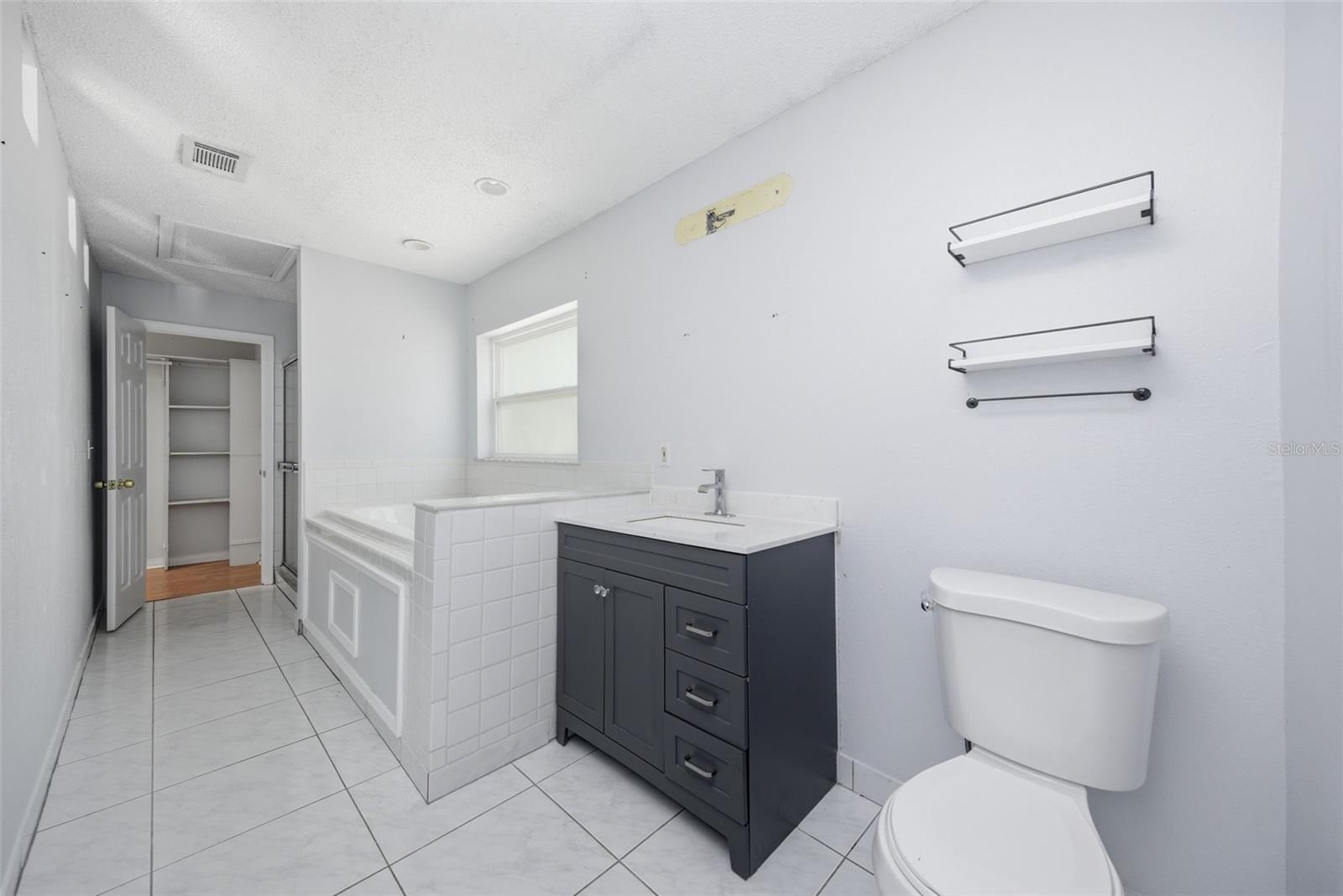11410 THOMAS RD