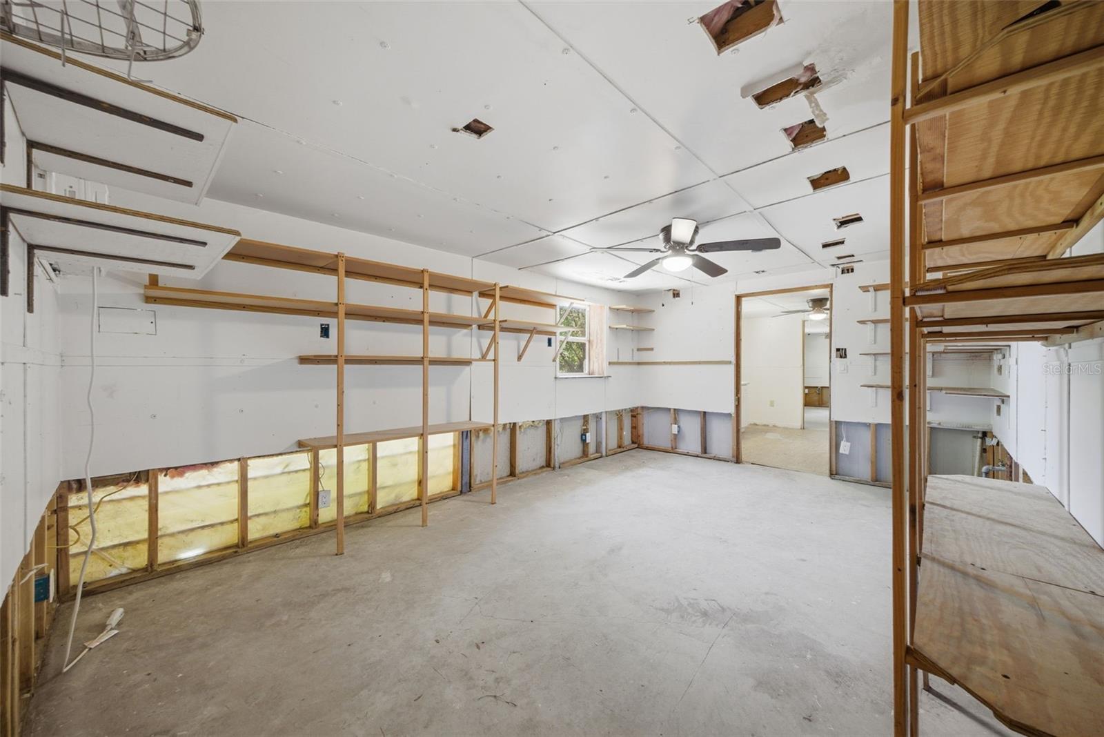 11410 THOMAS RD