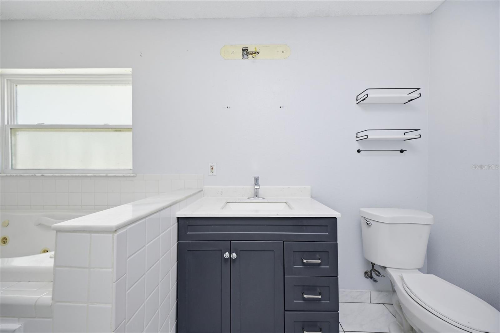 11410 THOMAS RD