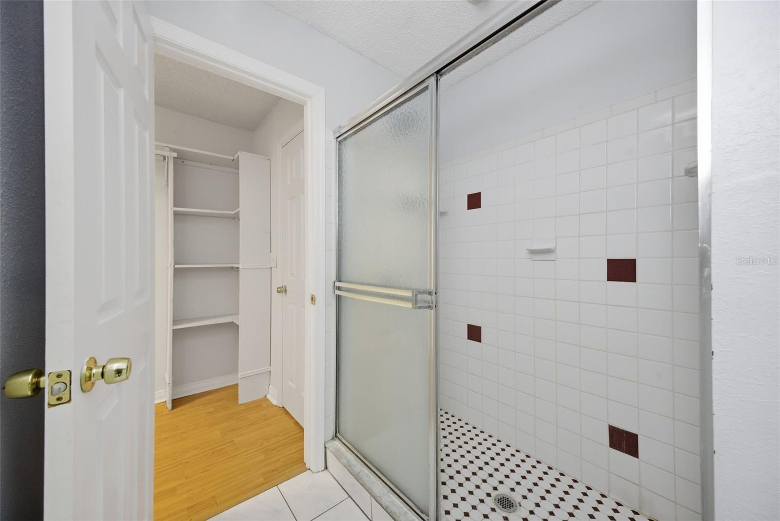 11410 THOMAS RD