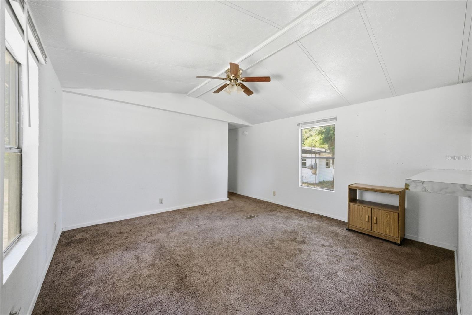 11410 THOMAS RD