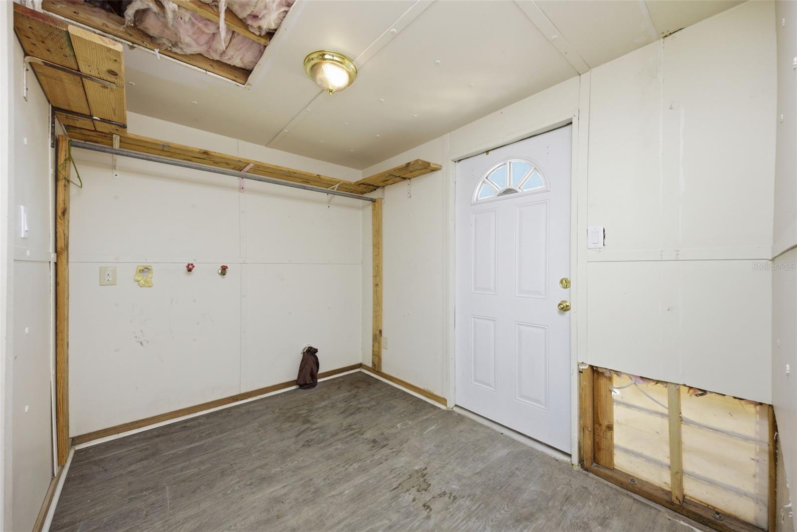 11410 THOMAS RD