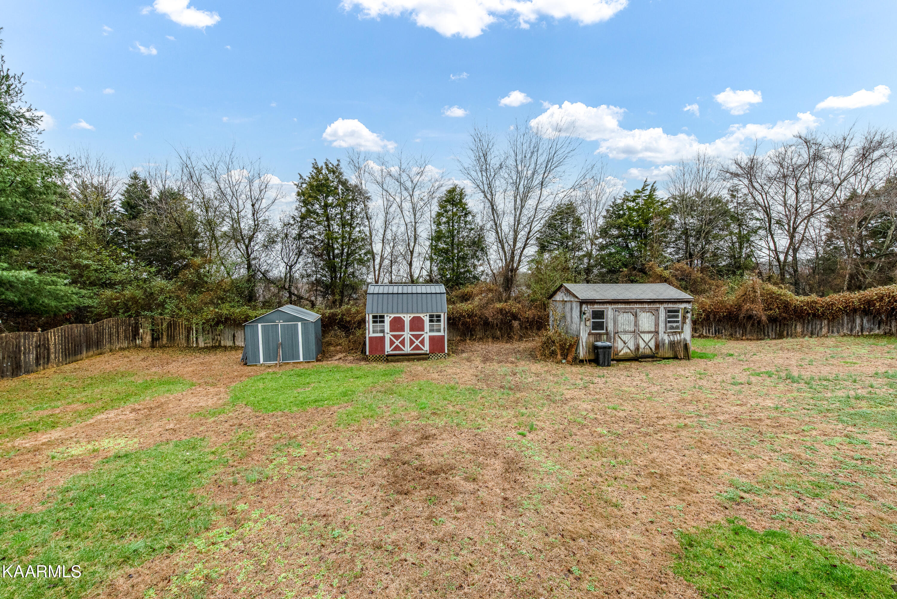 1213 Mountain View Circle