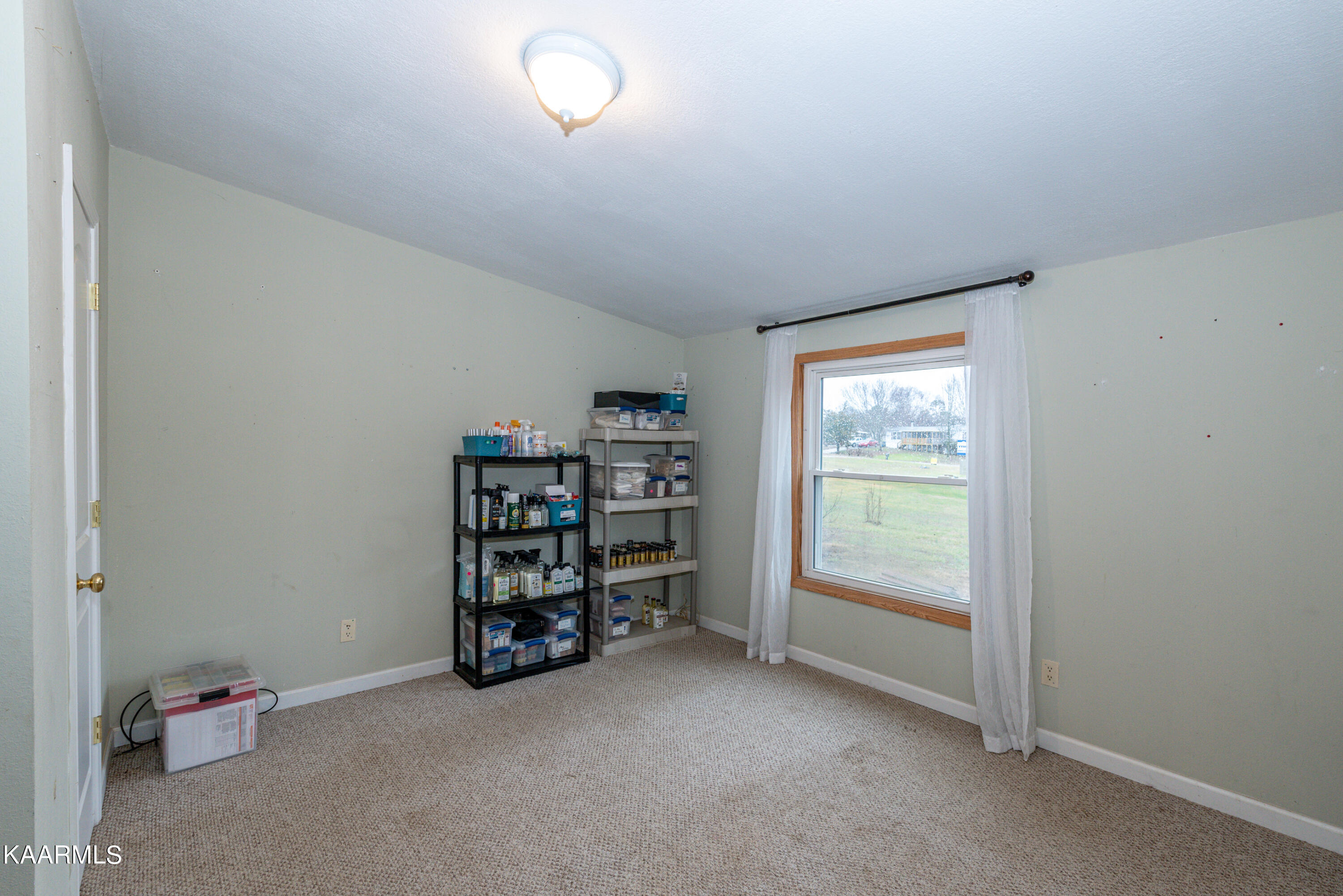 1213 Mountain View Circle
