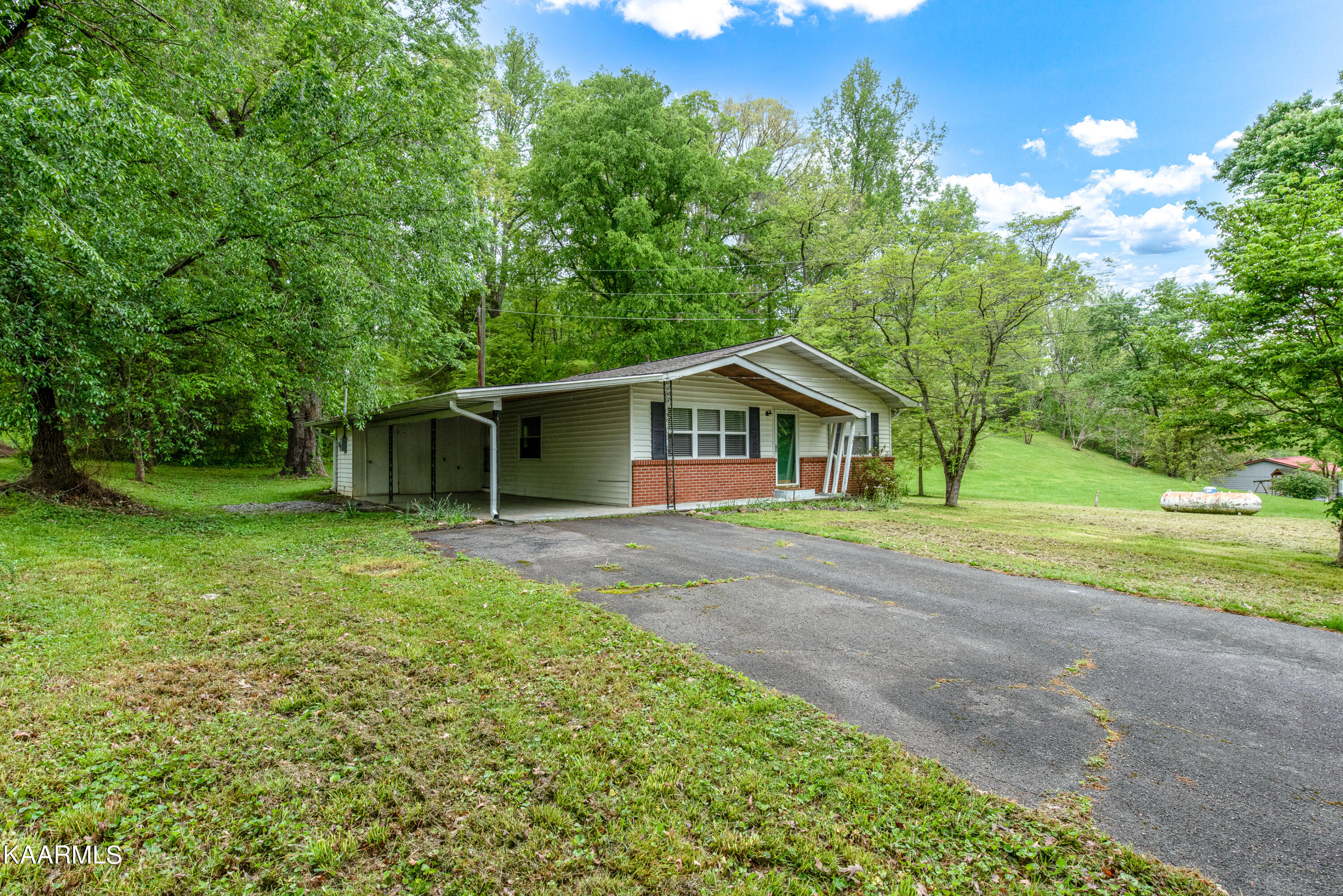 132 Mountain Ave