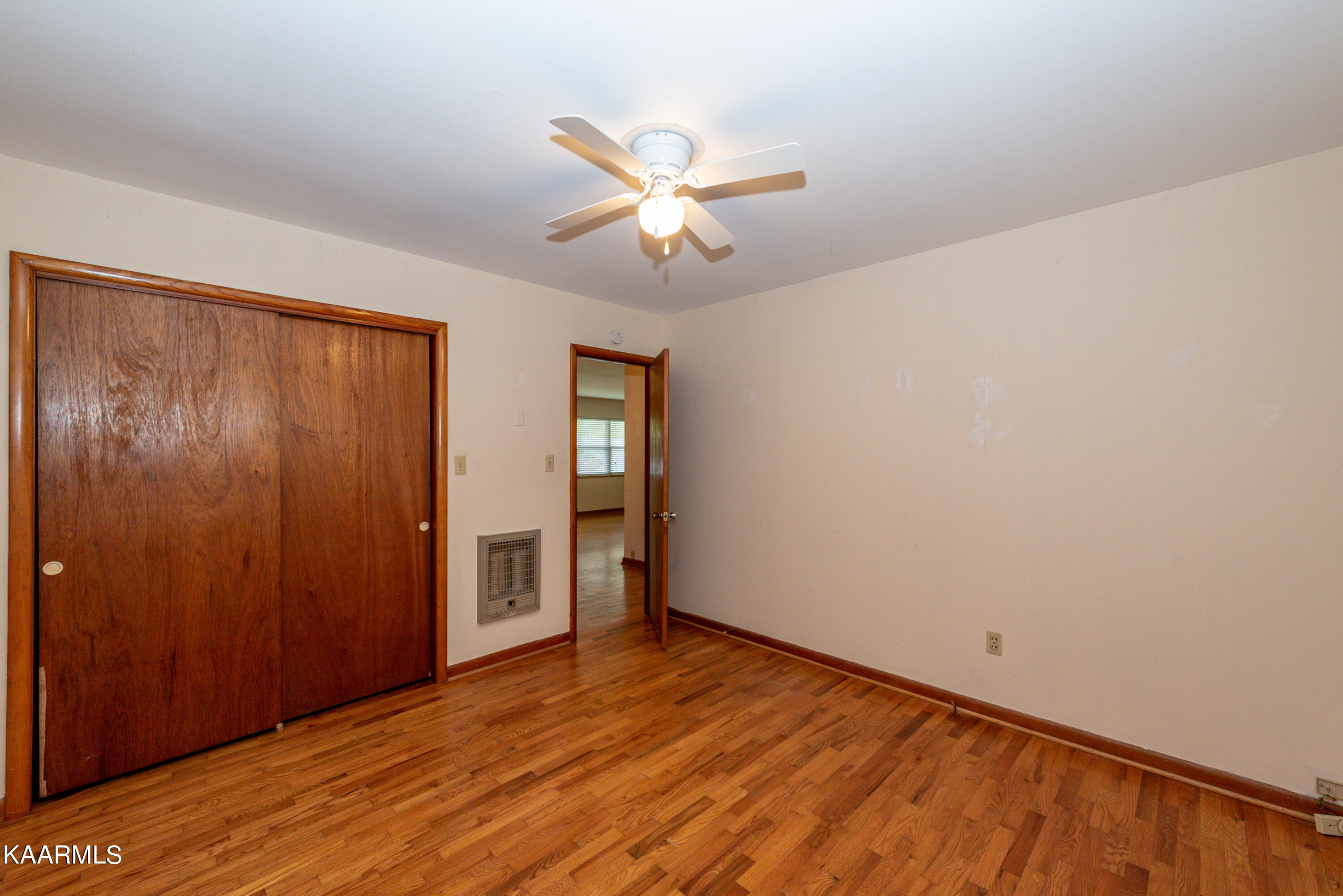 132 Mountain Ave