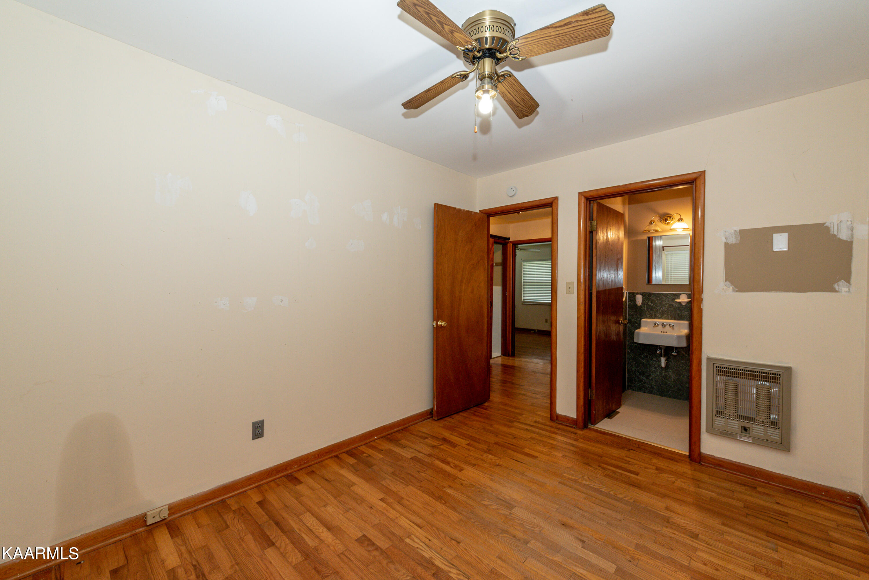 132 Mountain Ave