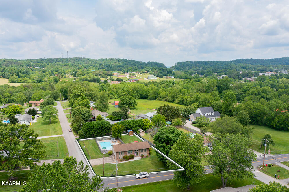 559 Burnett Station Rd