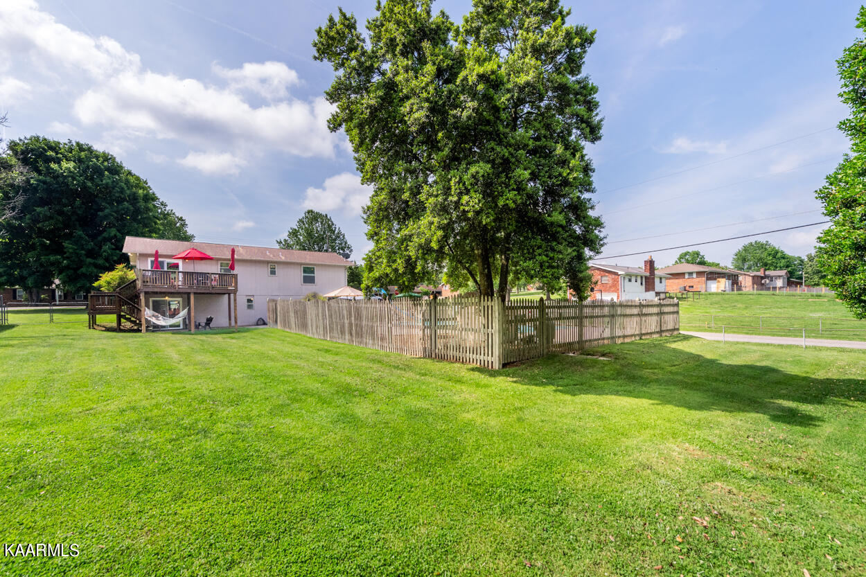 559 Burnett Station Rd